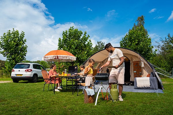 Kochen auf dem Campingplatz mit Kindern